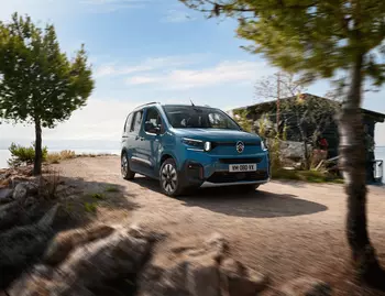 Nouveau CITROEN Berlingo 5/7 places Diesel / Electrique - A partir de 25 760€